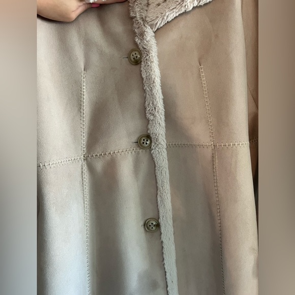 Women's Faux Fur Coat/Jacket from Jones New York - Picture 3 of 12